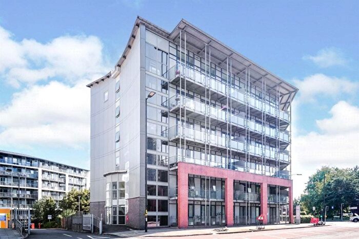 2 Bedroom Flat To Rent In Bath Row, Birmingham, West Midlands, B15