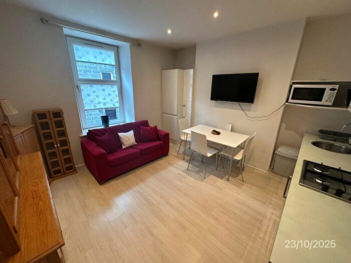 1 Bedroom Flat To Rent In Fraser Street, First Floor Right, Aberdeen, AB25