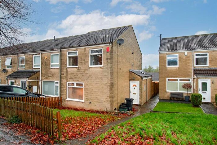 3 Bedroom End Of Terrace House For Sale In Pennine Road, Oldland Common, Bristol, BS30