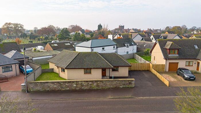 3 Bedroom Detached Bungalow For Sale In Rosehill, Montrose, DD10