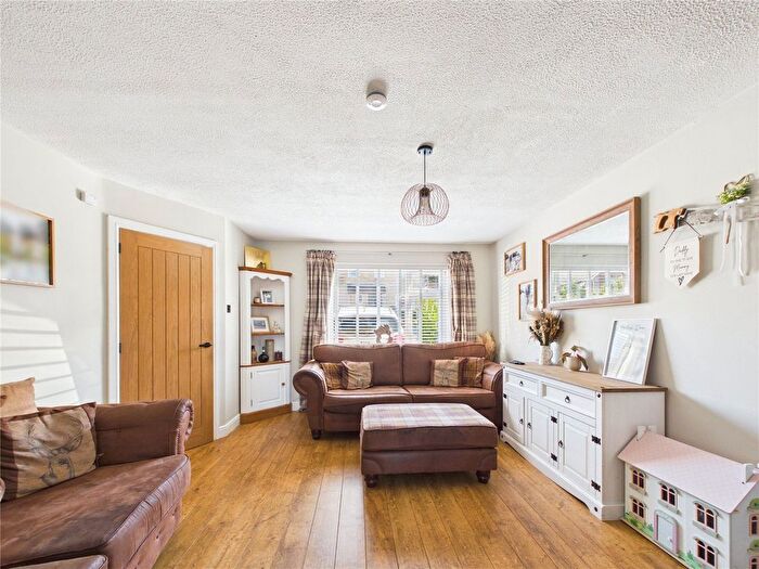 3 Bedroom Semi-Detached House For Sale In Ashbourne Close, North Common, Bristol, BS30