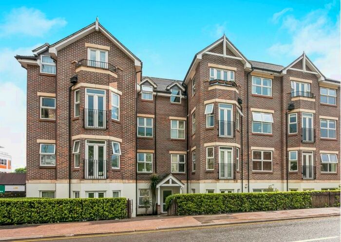 2 Bedroom Apartment To Rent In Station Road, Redhill, RH1