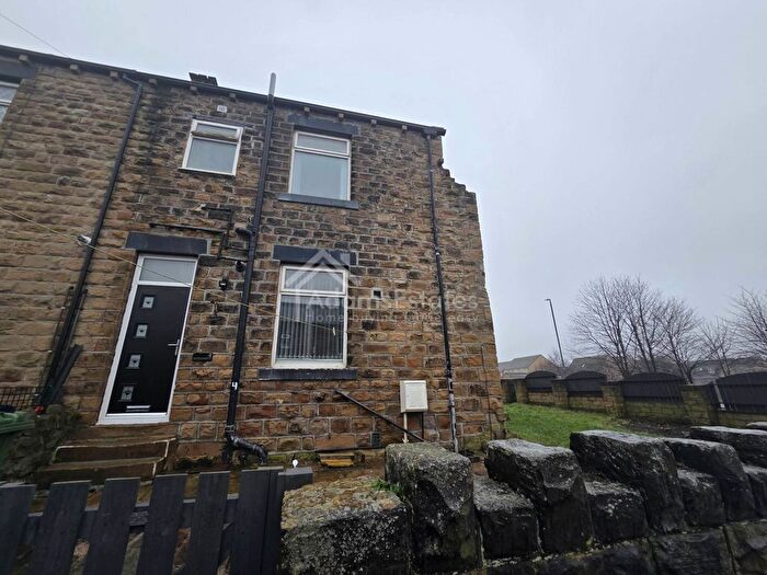3 Bedroom End Of Terrace House To Rent In Douglas Street, Dewsbury, WF12