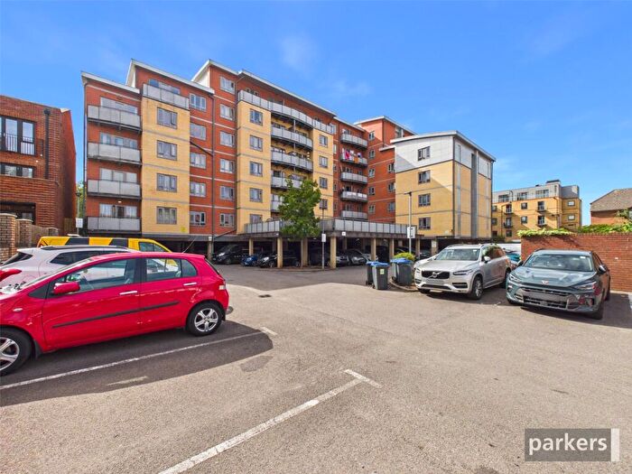 2 Bedroom Apartment To Rent In Norwood Road, Reading, Berkshire, RG1