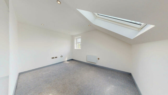 1 Bedroom Flat To Rent In The Courtyard, Harrington Close, Bishop's Stortford, Hertfordshire, CM23