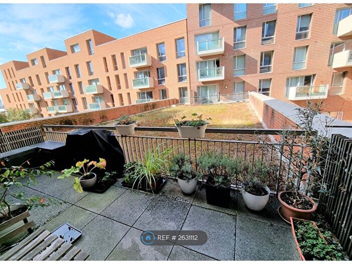 1 Bedroom Flat To Rent In Nelson Walk, London, E3