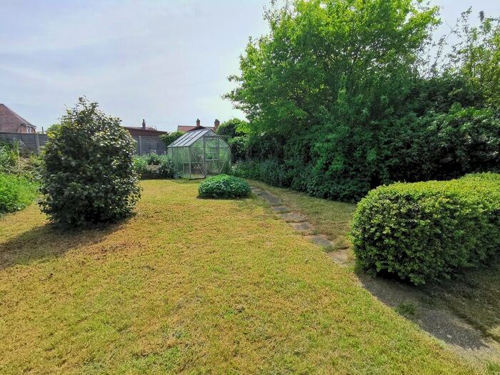 2 Bedroom Semi-Detached Bungalow For Sale In Gothic Close, Harleston, IP20