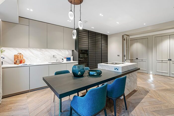2 Bedroom Flat For Sale In Empire House, Thurloe Place, Kensington, London, United Kingdom, SW7