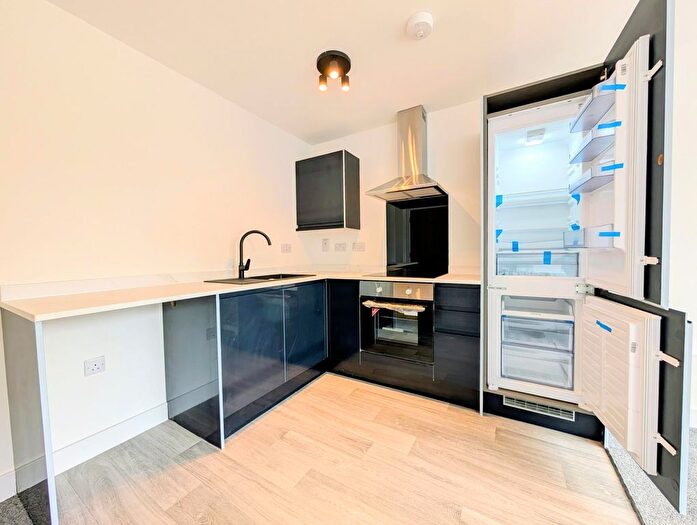 1 Bedroom Flat To Rent In West Street, Chesterfield, S40