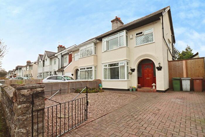 3 Bedroom Semi-Detached House For Sale In Princes Avenue, Bromborough, CH62