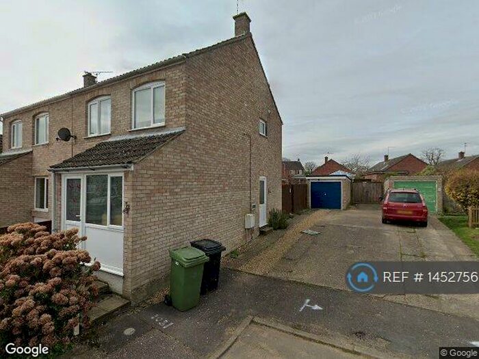 3 Bedroom Semi-Detached House To Rent In Doune Way, Harleston, IP20