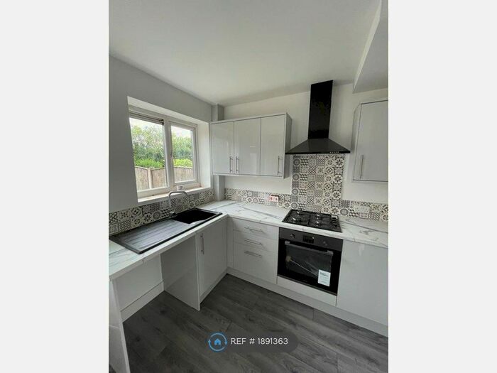 3 Bedroom Terraced House To Rent In King Edward Close, Rainhill, Prescot, L35