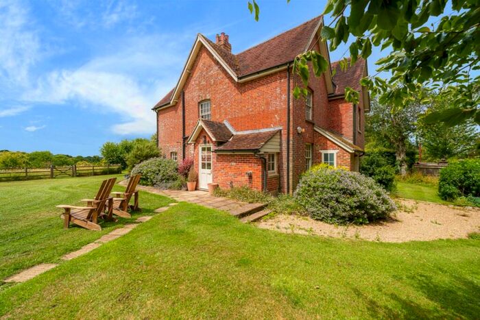 4 Bedroom Detached House To Rent In Ashley Kings Somborne, SO20