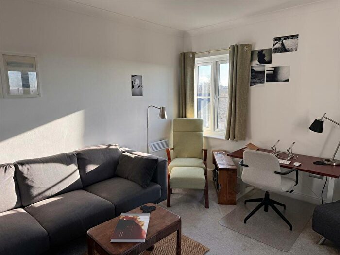 1 Bedroom Apartment For Sale In Castle Park Mews, Lancaster, LA1
