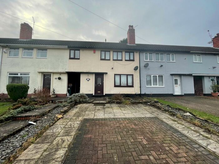 3 Bedroom Terraced House To Rent In Hernehurst, Quinton, B32