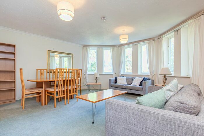 2 Bedroom Flat To Rent In Paradise Square, Oxford, OX1