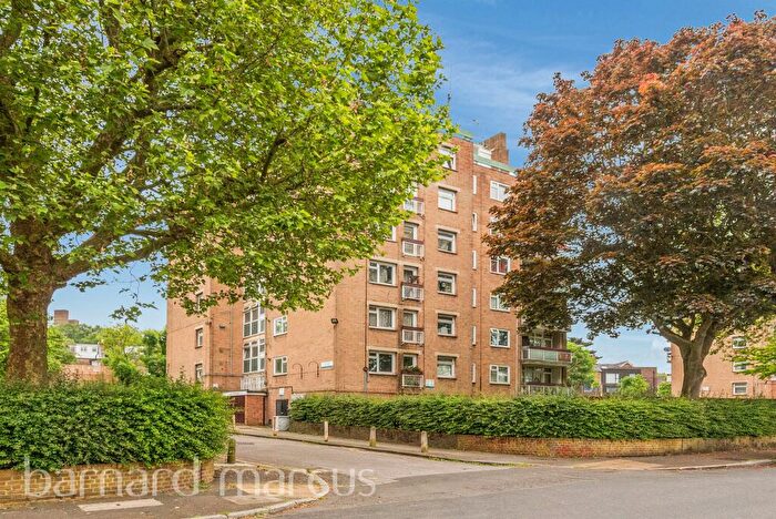 1 Bedroom Flat For Sale In Friern Road, London, SE22