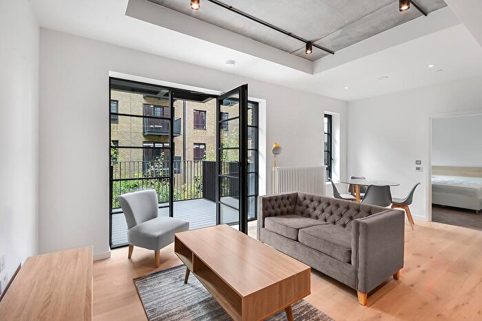 1 Bedroom Apartment To Rent In Agar House, Orchard Place, E14