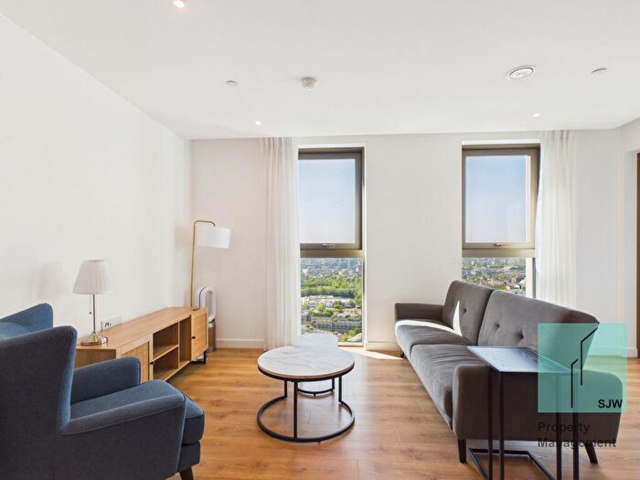 1 Bedroom Flat To Rent In Marsh Wall, London, E14