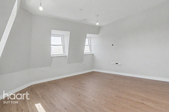 1 Bedroom Apartment To Rent In Sutton Court Road, Sutton, SM1