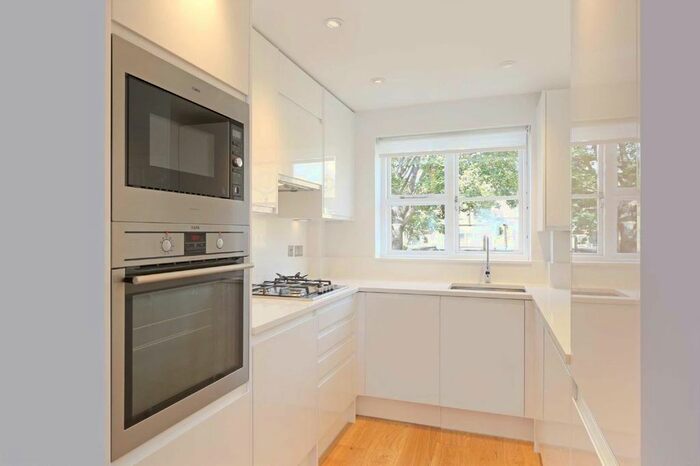 1 Bedroom Flat To Rent In Maynard Close, London, SW6