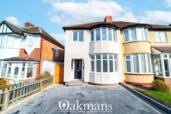 3 Bedroom Semi Detached House To Rent In Durley Dean Road, Birmingham, West Midlands, B29