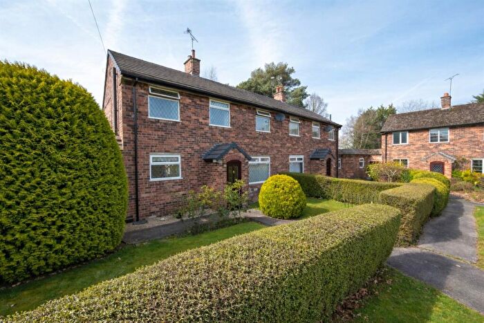 3 Bedroom Semi Detached House For Sale In Warford Crescent, Alderley Edge, SK9