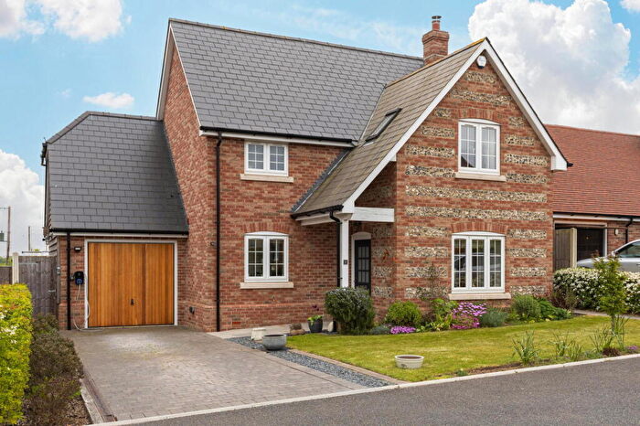 3 Bedroom Detached House For Sale In Shepherds Walk, West Stafford, DT2