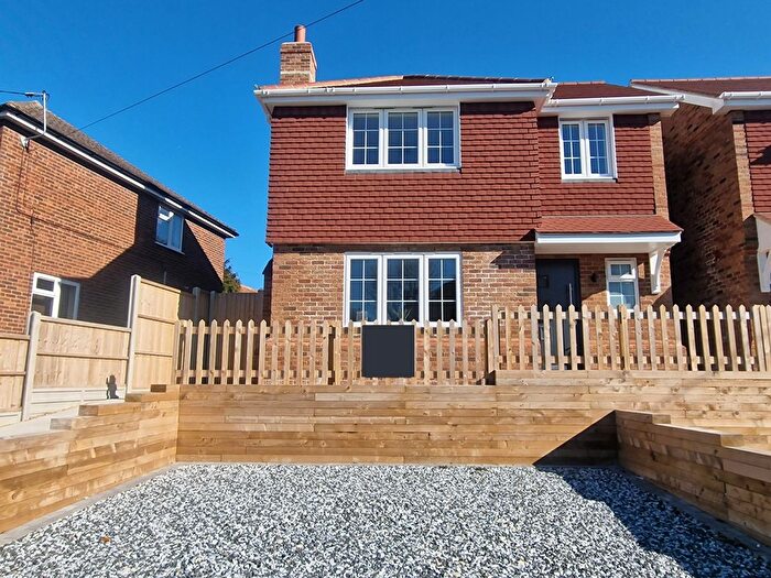 4 Bedroom Terraced House To Rent In Back Street, Ringwould, CT14