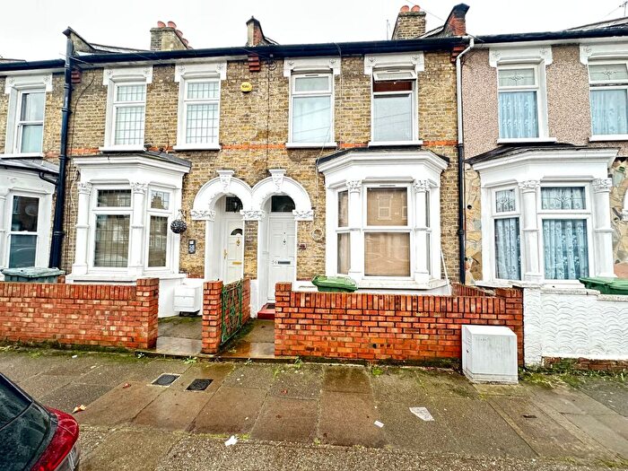 3 Bedroom Terraced House For Sale In Humberstone Road, London, E13