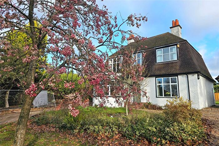 5 Bedroom Detached House For Sale In Hindhead, Surrey, GU26