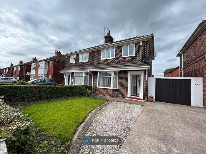 3 Bedroom Semi-Detached House To Rent In East Lancashire Road, Tyldesley, Manchester, M29