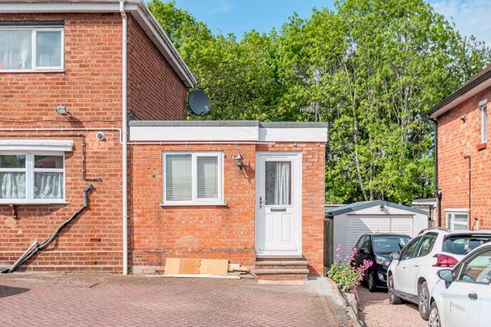 1 Bedroom Flat To Rent In Housman Close, Bromsgrove, B60