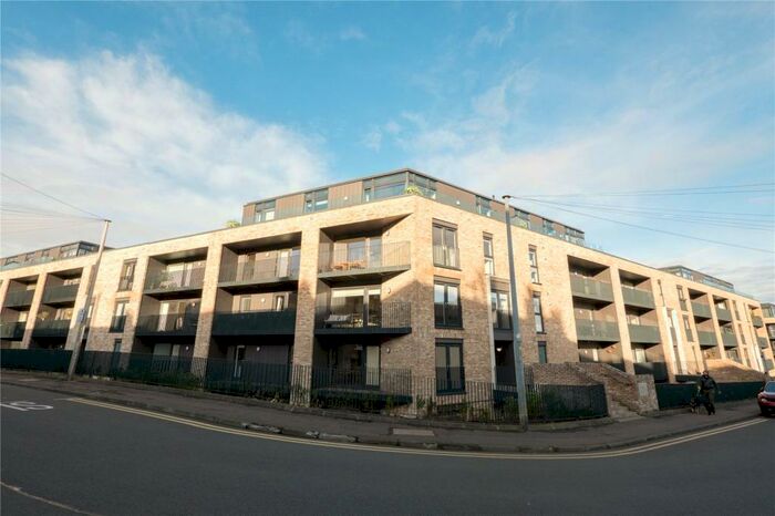 2 Bedroom Apartment To Rent In Brunswick Road, Hillside, Edinburgh, EH7