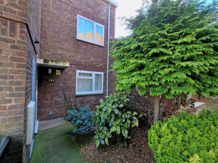 1 Bedroom House To Rent In Highfield Road, Kettering, NN15