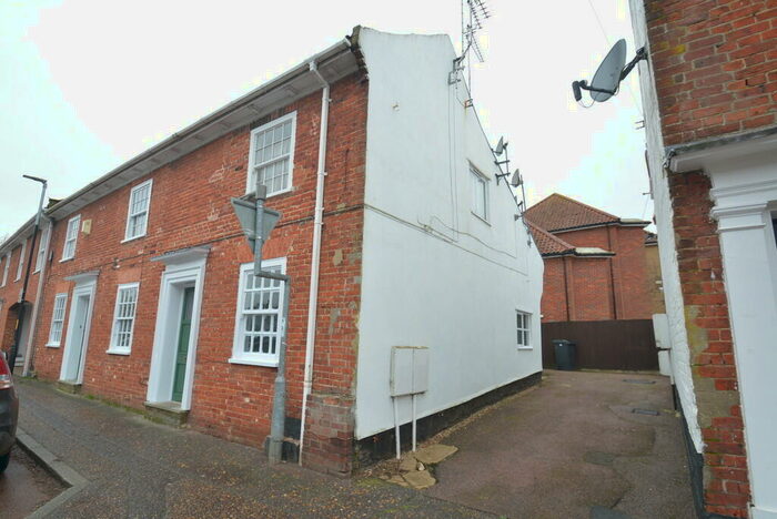 1 Bedroom Apartment To Rent In High Street, Loddon, NR14