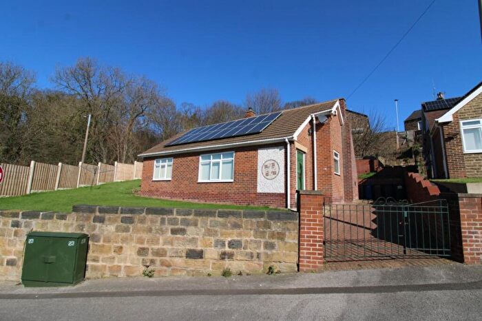 2 Bedroom Bungalow For Sale In Yews Lane, Worsbrough, Barnsley, S70
