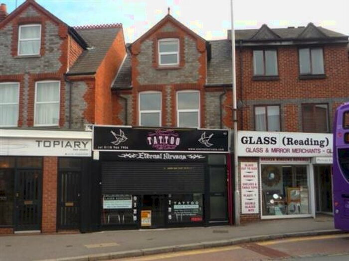 2 Bedroom Flat To Rent In Wokingham Road, Reading, Berkshire, RG6