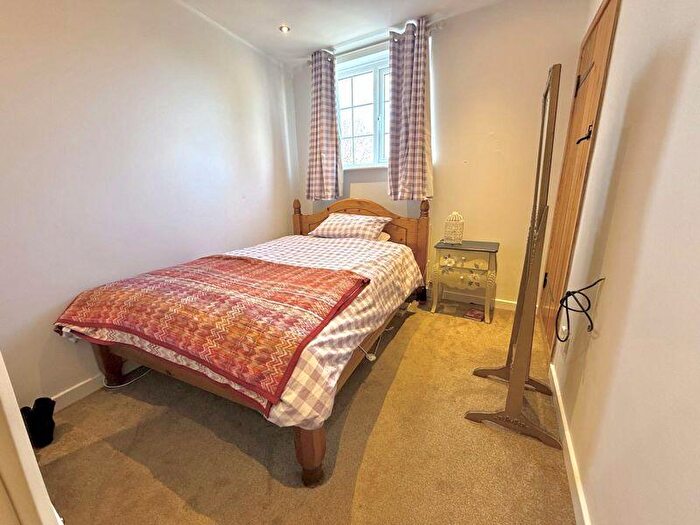 2 Bedroom Cottage For Sale In High Street, Toddington, LU5