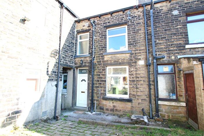 1 Bedroom Terraced House To Rent In Wellington Street, Lindley, Huddersfield, HD3