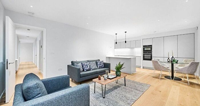 1 Bedroom Flat To Rent In Weymouth Street, London, W1G