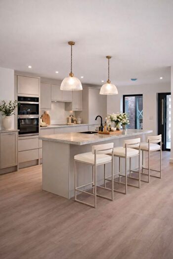 2 Bedroom Property To Rent In Milverton Close, West Malling, ME19