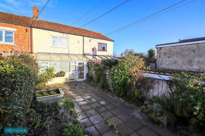 2 Bedroom Property For Sale In North Petherton, TA6