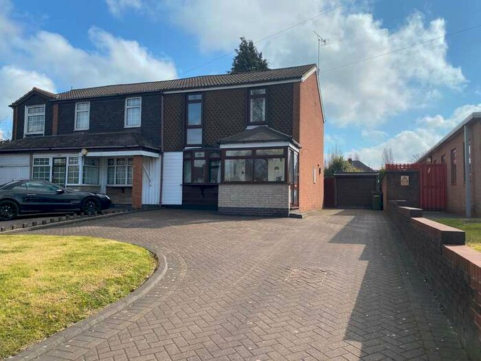 Houses for sale & to rent in WV10 0UD, Malpas Walk, Heath Town