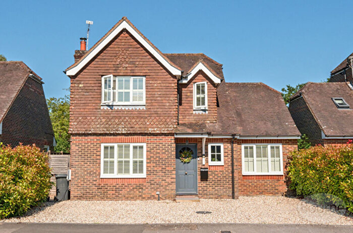 4 Bedroom Detached House For Sale In Hole Lane, Bentley, Farnham, Hampshire, GU10