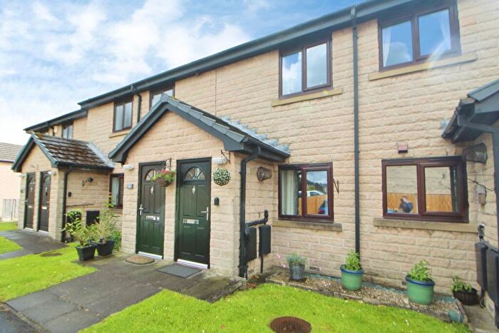 2 Bedroom Apartment For Sale In Highfield Gardens, Hollingworth, Hyde, Greater Manchester, SK14