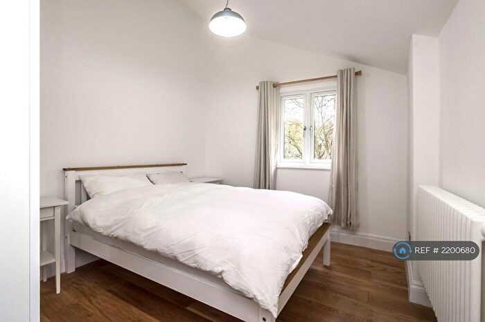 1 Bedroom Flat To Rent In Fitzalan Street, London, SE11