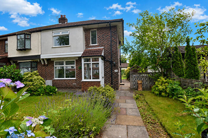 2 Bedroom Semi Detached House For Sale In Snowden Avenue, Flixton, M41