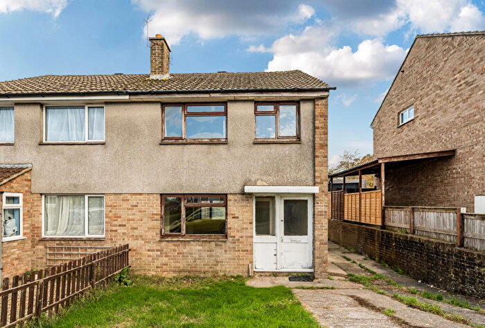 3 Bedroom Semi Detached House For Sale In Downsway, Paulton, Bristol, Somerset, BS39