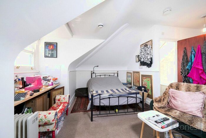 Studio To Rent In Fellows Road, London, NW3